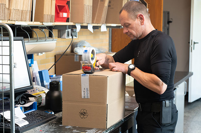 Täglicher und schneller Versand